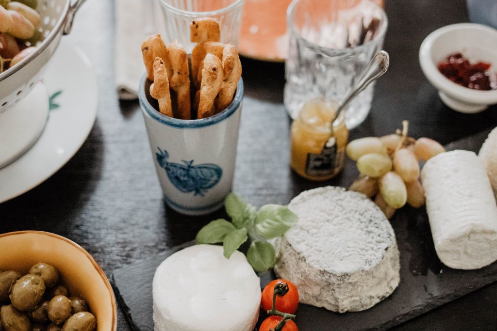 Kästeplatte auf einer Schiefertafel
