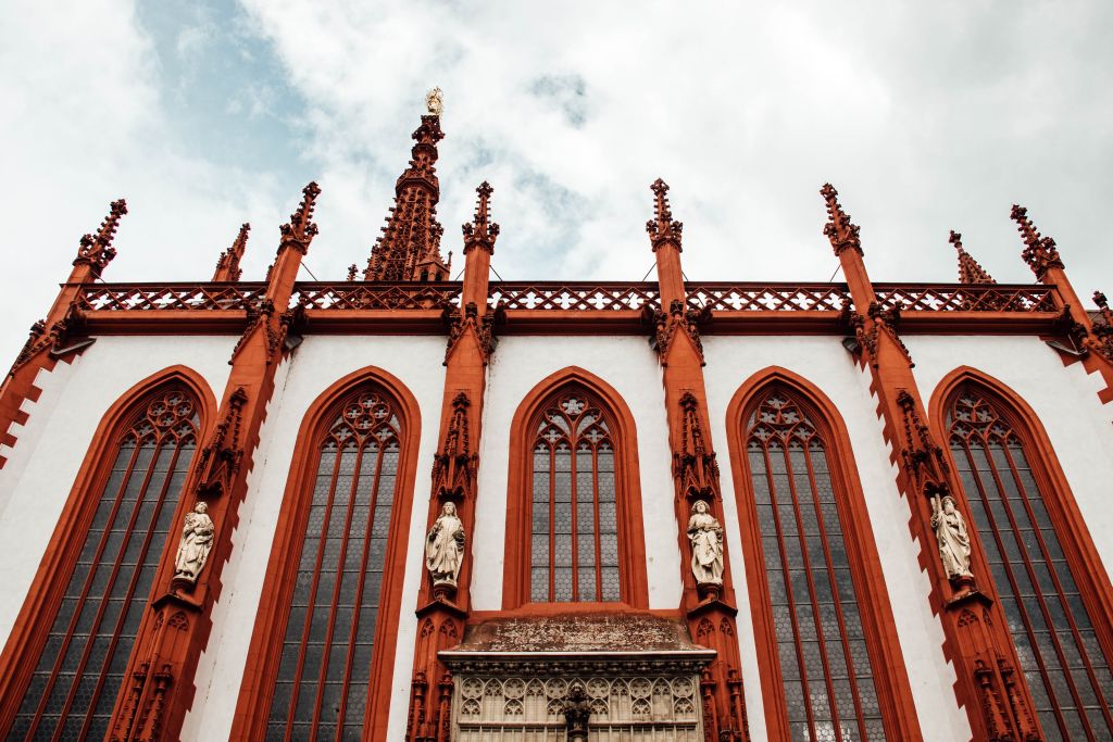 Spätgotische Fassade der Marienkapelle